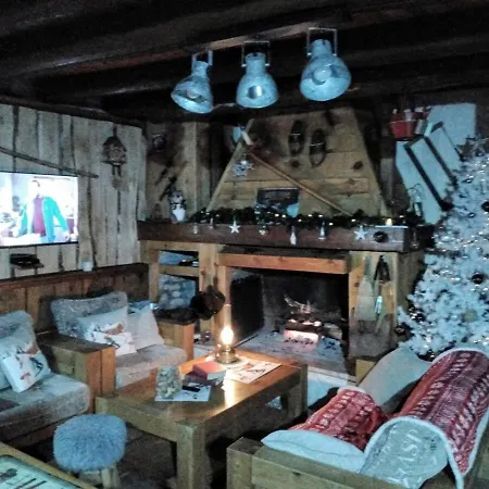 Chalet Typique Des Pyrenees *