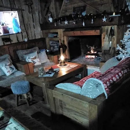 Chalet Typique Des Pyrenees Boutx