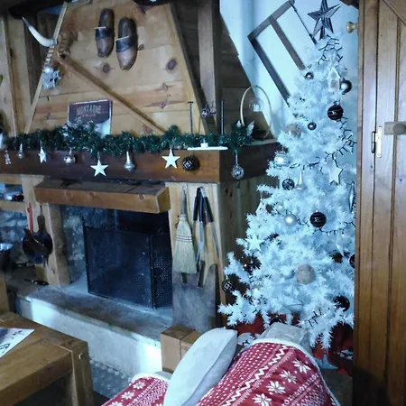Typique Des Pyrenees Chalet Boutx