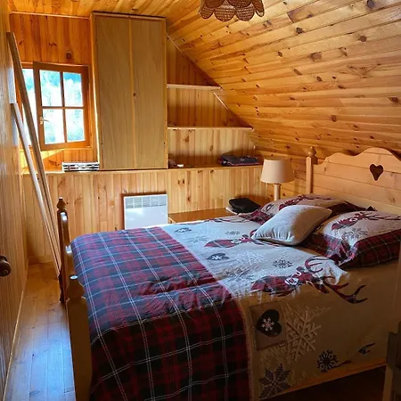 Typique Des Pyrénées Chalet